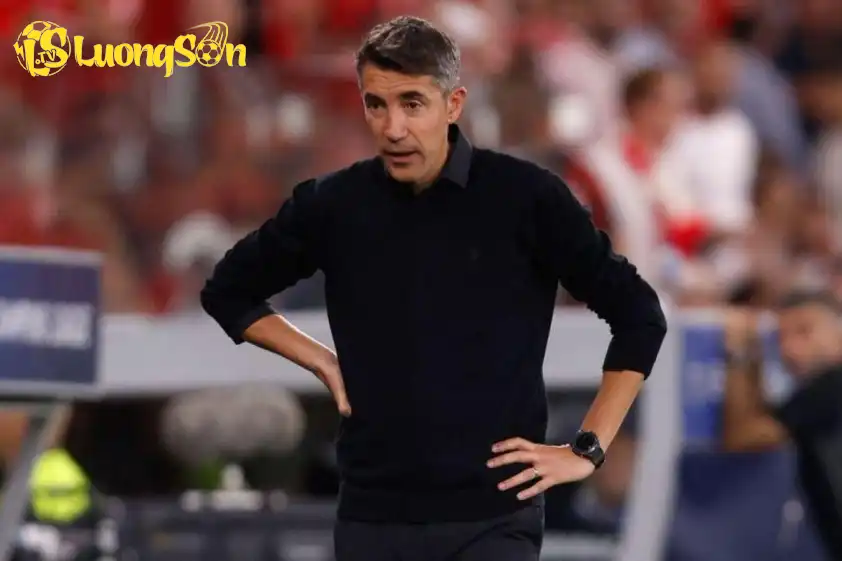 Benfica sa thải Bruno Lage sau thất bại sốc trước Qarabag (Ảnh: X).